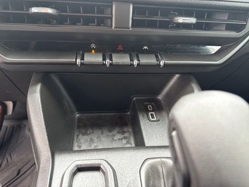 Certified 2024 Chevrolet Colorado W/T image 18