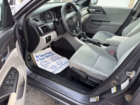 Used 2013 Honda Accord LX image 10