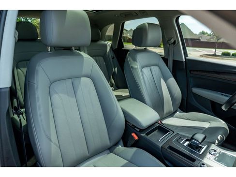 Used 2018 Audi Q5 2.0T Premium Plus w/ Premium Plus Package AWD/4WD image 19