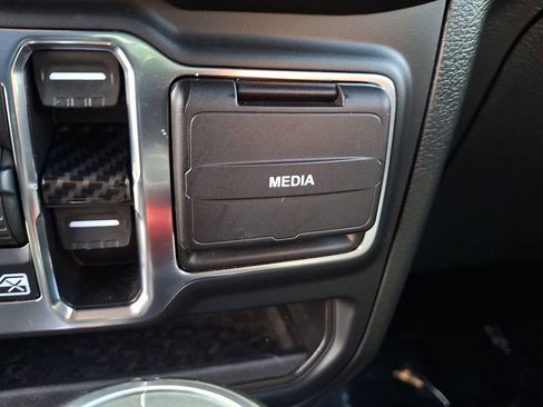 Used 2023 Jeep Wrangler Unlimited Sahara w/ Cold Weather Group image 27