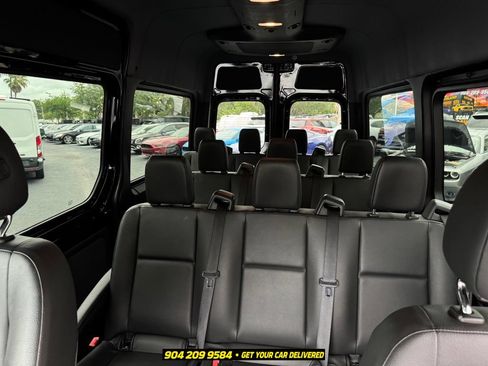 Used 2019 Mercedes-Benz Sprinter 2500 image 24