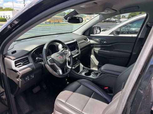 Used 2023 GMC Acadia SLT AWD/4WD image 15