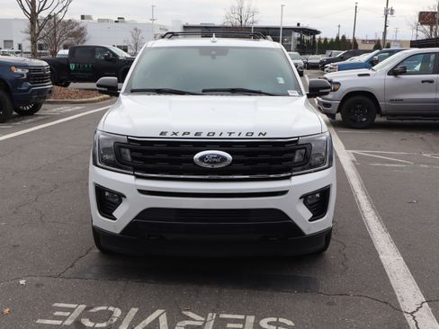 Used 2021 Ford Expedition Max Limited image 3