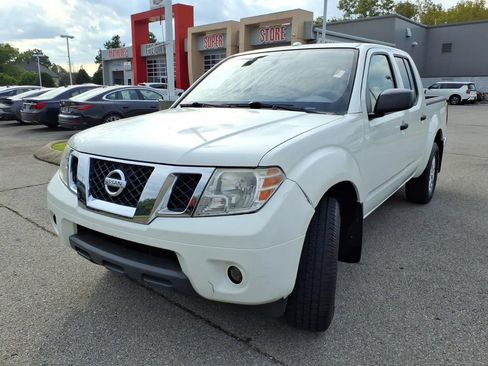 Used 2017 Nissan Frontier SV w/ SV Value Truck Package AWD/4WD image 20