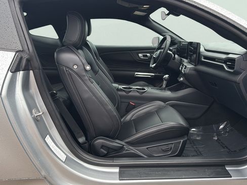 Used 2026 Ford Mustang Premium RWD image 11