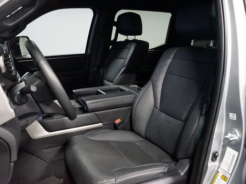 Used 2025 Toyota Tundra Limited w/ TRD Off-Road Package AWD/4WD image 30