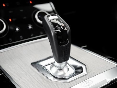 Used 2023 Land Rover Range Rover Evoque SE image 17