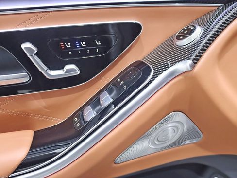 Used 2024 Mercedes-Benz S 63 AMG S image 43