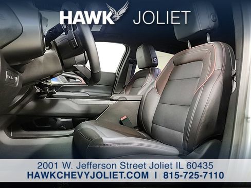 Used 2024 Chevrolet Equinox EV RS FWD image 12