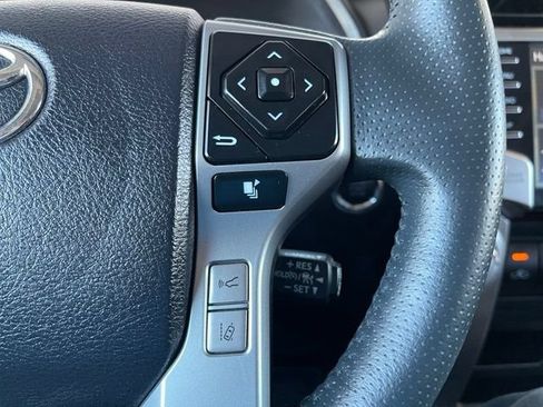 Used 2022 Toyota 4Runner SR5 Premium w/ Moonroof Package AWD/4WD image 14