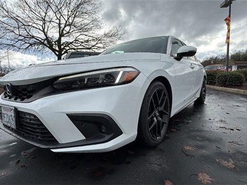 Used 2023 Honda Civic Sport Touring image 9