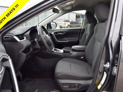 Used 2023 Toyota RAV4 XLE image 3