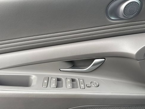 Certified 2023 Hyundai Elantra SEL w/ Convenience Package image 14