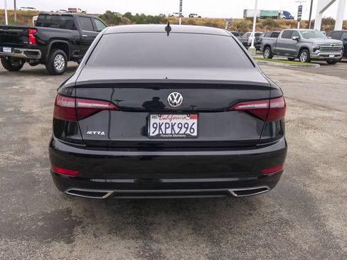 Used 2020 Volkswagen Jetta R-Line FWD image 8