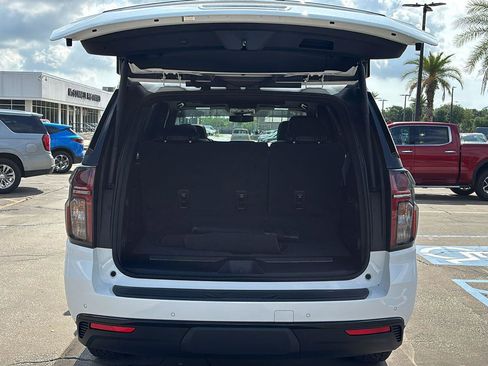 Certified 2023 Chevrolet Tahoe Z71 w/ Luxury Package AWD/4WD image 19