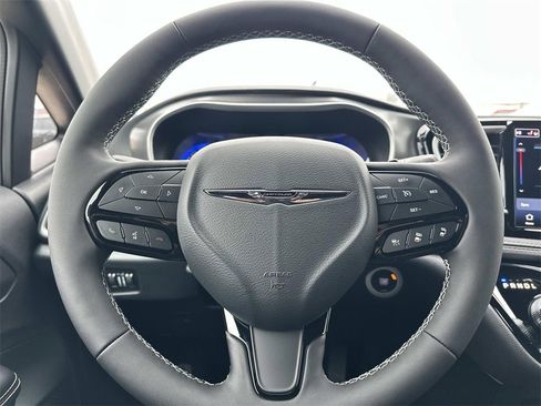 New 2026 Chrysler Pacifica Select image 15
