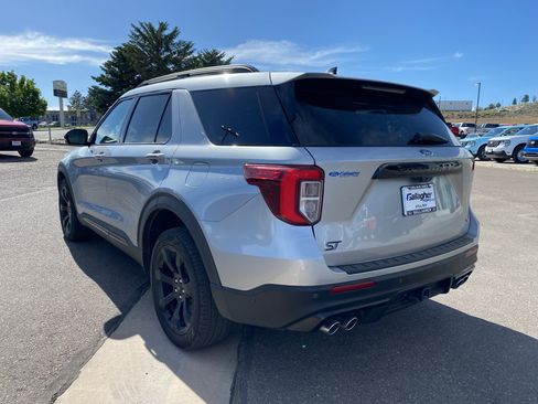 Used 2022 Ford Explorer ST w/ Equipment Group 401A AWD/4WD image 26