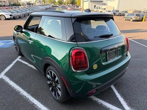 Used 2024 MINI Cooper SE FWD image 5