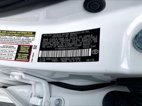 Used 2025 Toyota Camry XLE image 35