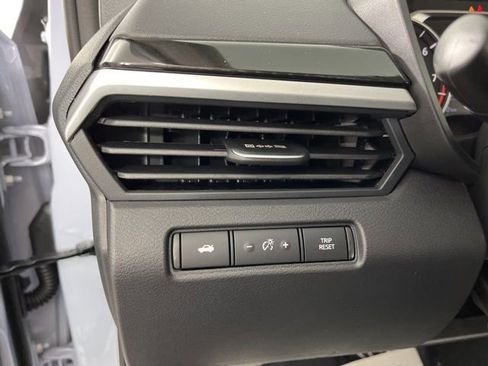 New 2025 Nissan Altima 2.5 SR w/ SR Premium Package image 32