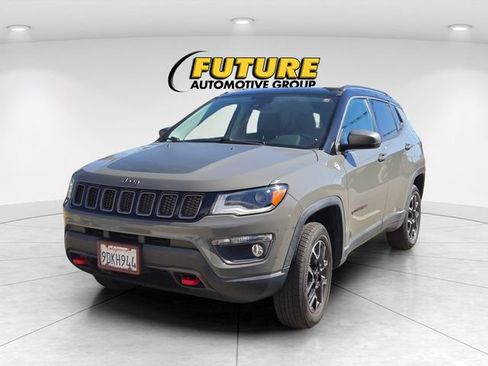 Used 2021 Jeep Compass Trailhawk w/ Convenience Group AWD/4WD image 2