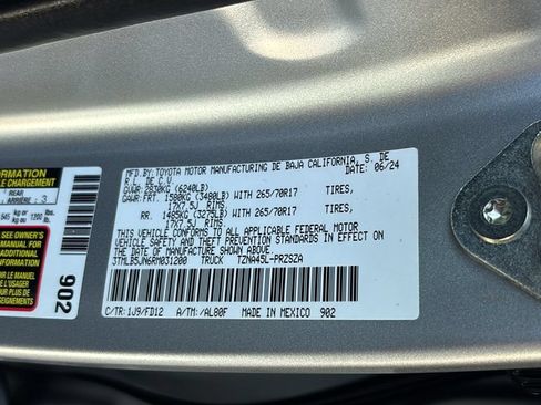 Used 2024 Toyota Tacoma TRD Off-Road AWD/4WD image 34