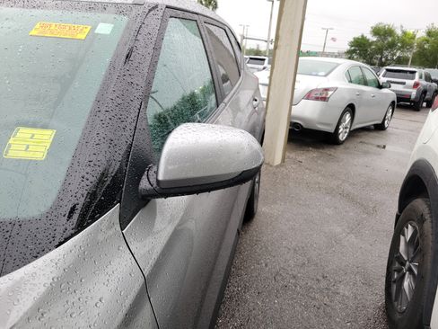 Used 2023 Kia Seltos LX image 24