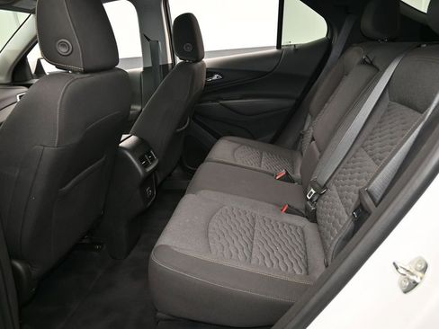 Used 2021 Chevrolet Equinox LT image 30