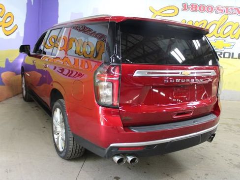 Used 2022 Chevrolet Suburban High Country AWD/4WD image 6