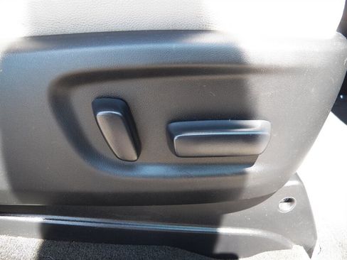 Used 2015 Toyota Sienna Limited Premium w/ Advanced Technology Package FWD image 19