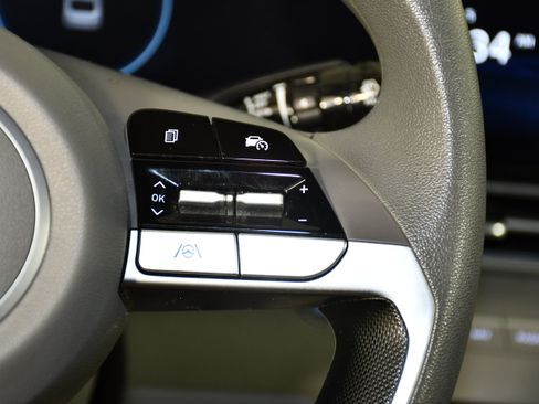 Used 2024 Hyundai Elantra SEL FWD image 21