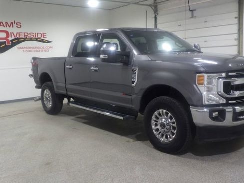 Used 2021 Ford F250 XLT w/ XLT Premium Package image 5