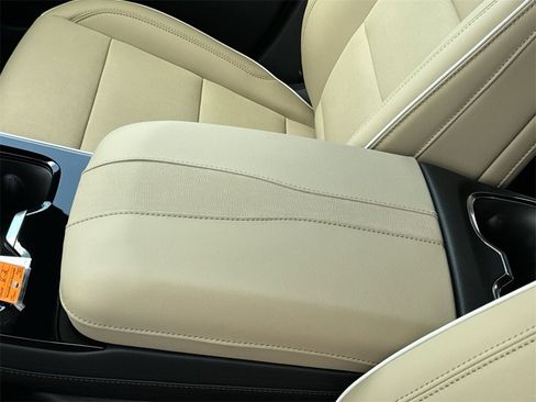 New 2026 Buick Enclave Preferred w/ Power Package image 27