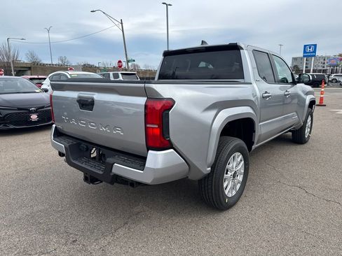 New 2026 Toyota Tacoma SR5 AWD/4WD image 9