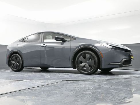 Used 2024 Toyota Prius LE image 46