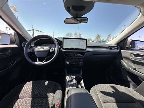 Used 2024 Ford Escape Active w/ Tech Pack #1 AWD/4WD image 14