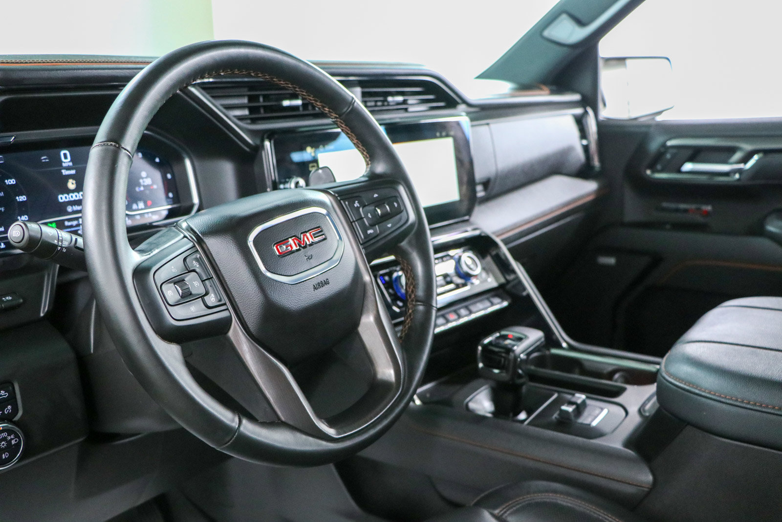 Used 2025 GMC Sierra 1500 AT4 w/ AT4 Premium Package AWD/4WD image 27