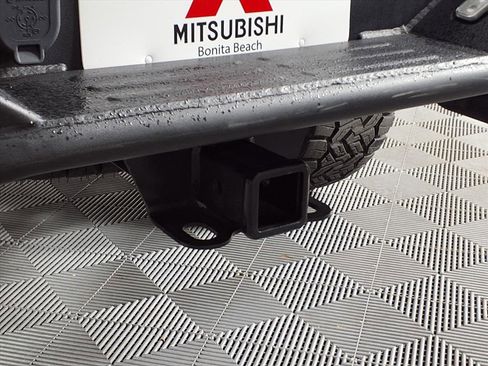 Used 2023 Jeep Gladiator Mojave w/ Cold Weather Group image 15