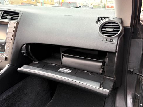 Used 2015 Lexus IS 250C image 22