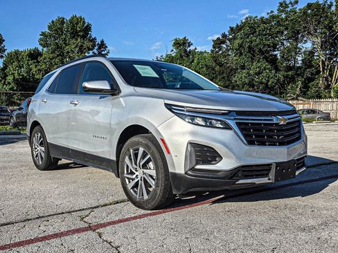 Used 2022 Chevrolet Equinox LT AWD/4WD image 1