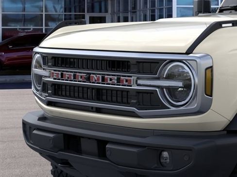 New 2026 Ford Bronco Outer Banks w/ Sasquatch Package AWD/4WD image 19