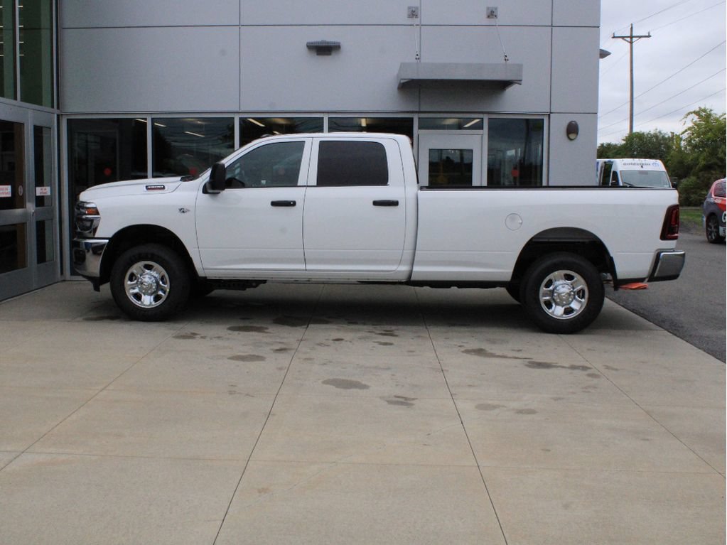 New 2027 RAM 3500 Tradesman w/ Chrome Appearance Group A AWD/4WD image 5