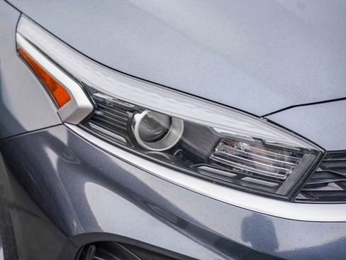 Certified 2022 Kia Forte LXS w/ LXS Technology Package image 7