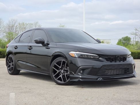 Used 2024 Honda Civic Sport Touring image 2
