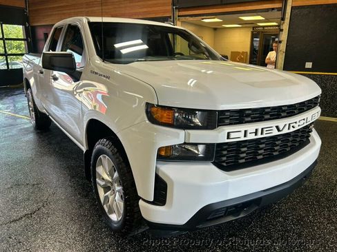 Used 2021 Chevrolet Silverado 1500 Custom AWD/4WD image 8