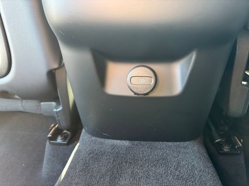 Certified 2023 Volvo XC60 B5 Plus w/ Climate Package AWD/4WD image 24