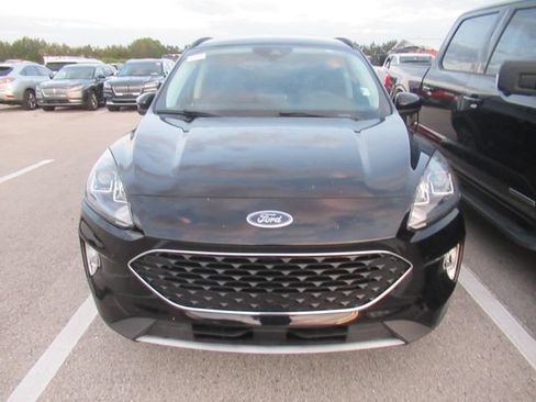Certified 2022 Ford Escape SEL w/ Technology Package FWD image 2