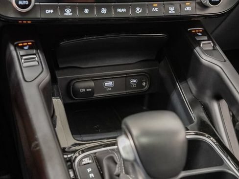 Certified 2025 Kia Telluride S AWD/4WD image 18