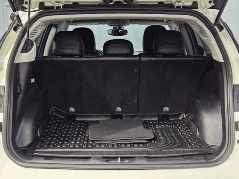 Used 2019 Jeep Compass Limited w/ Safety & Security Group image 18