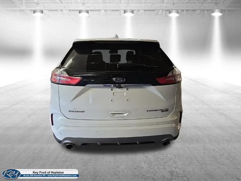 Used 2020 Ford Edge Titanium w/ Equipment Group 301A AWD/4WD image 9